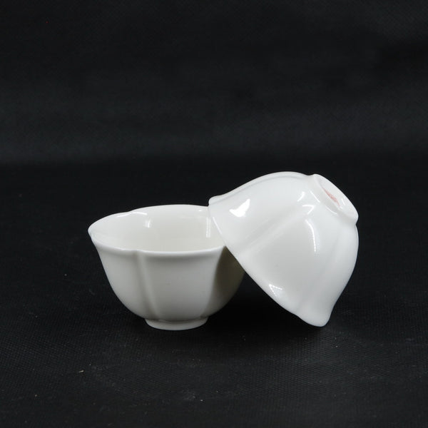 Porcelain White Color Flower Shape Tea Cup