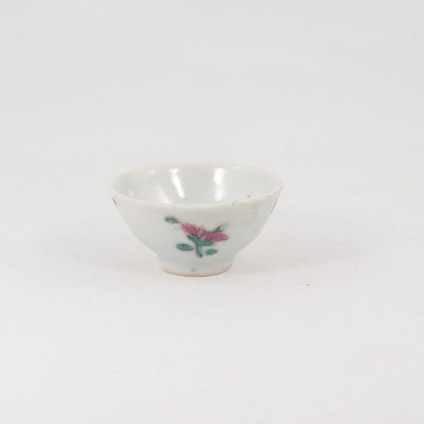 Miniature Antique Porcelain Famille-Rose Flowers Drawing Tea Cup