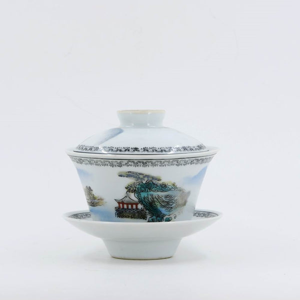 1970s Famille-Rose Porcelain Hand-Painted Landscape Design Gaiwan